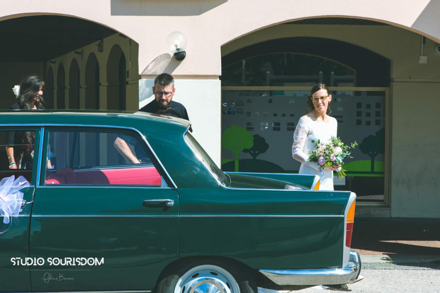 Arrivée de la mariée à la mairie