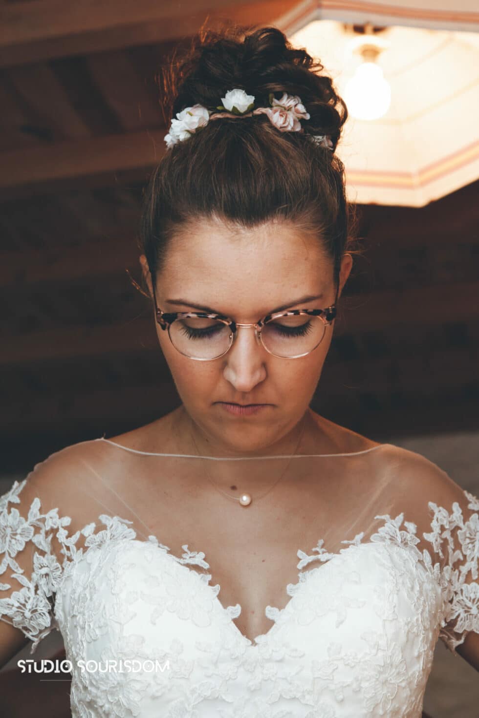 Moments de silence, préparatifs de la mariée